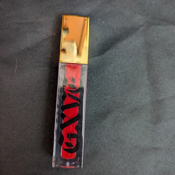 GXVE Me Your Yours Long Wear Lipstick - Picture 3 of 5